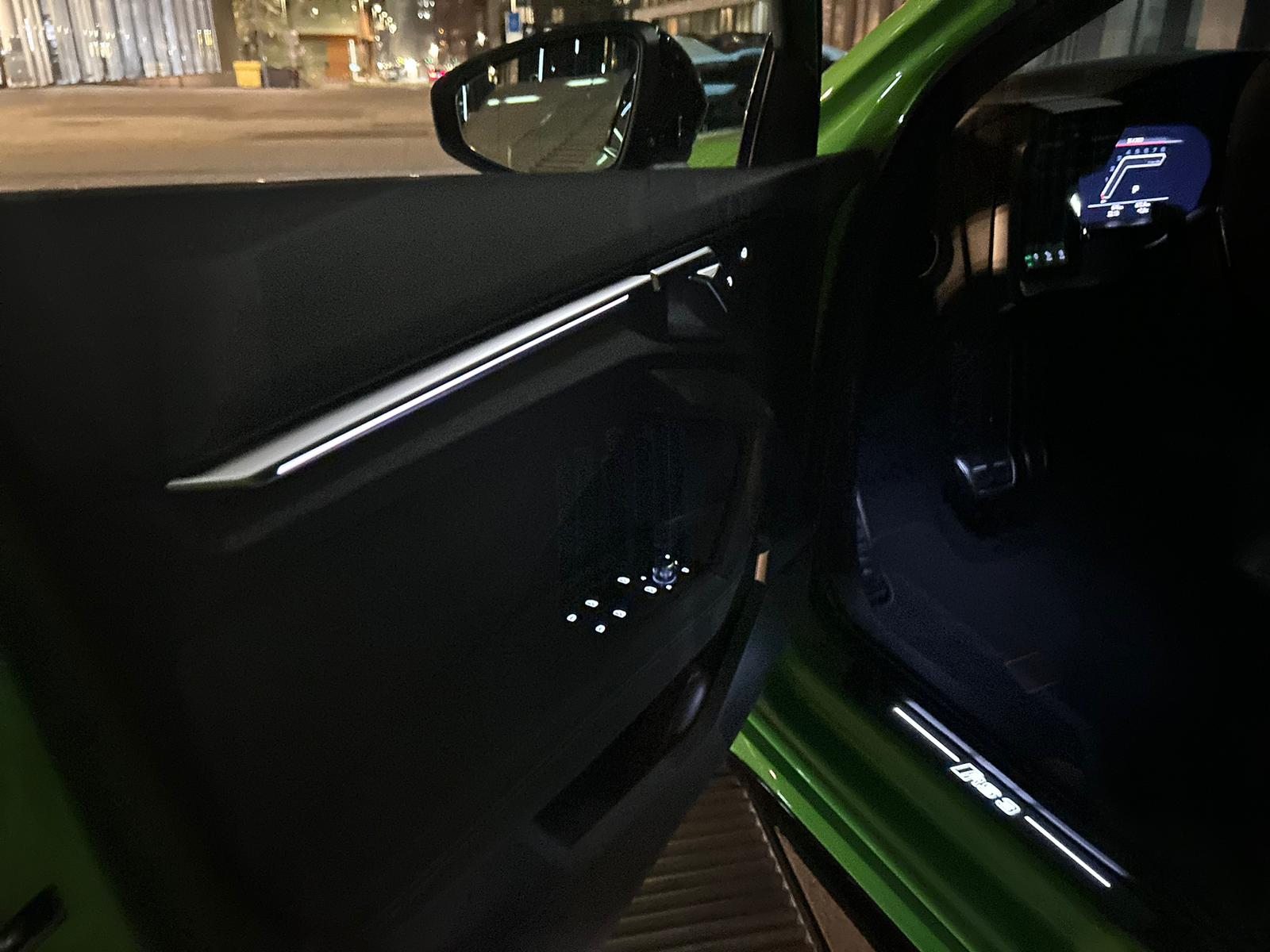 No Limit Car Sportwagenvermietung & Dienstleistungen Rund Ums Auto Audi RS3 – Sportwagenverleih Düsseldorf